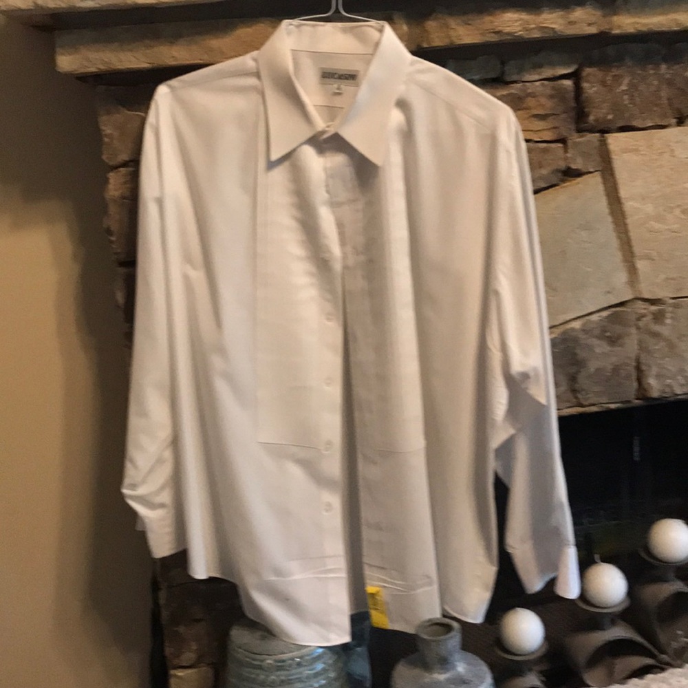 Long-sleeve tuxedo shirt